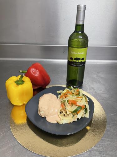 Quenelle de brochet tagliatelle et legumes